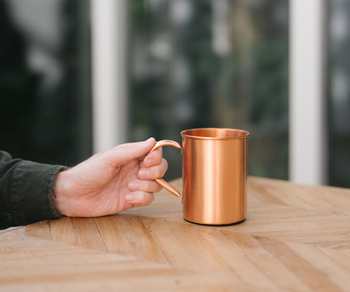 Café y té en una taza de cobre: ¿en qué hay que fijarse?