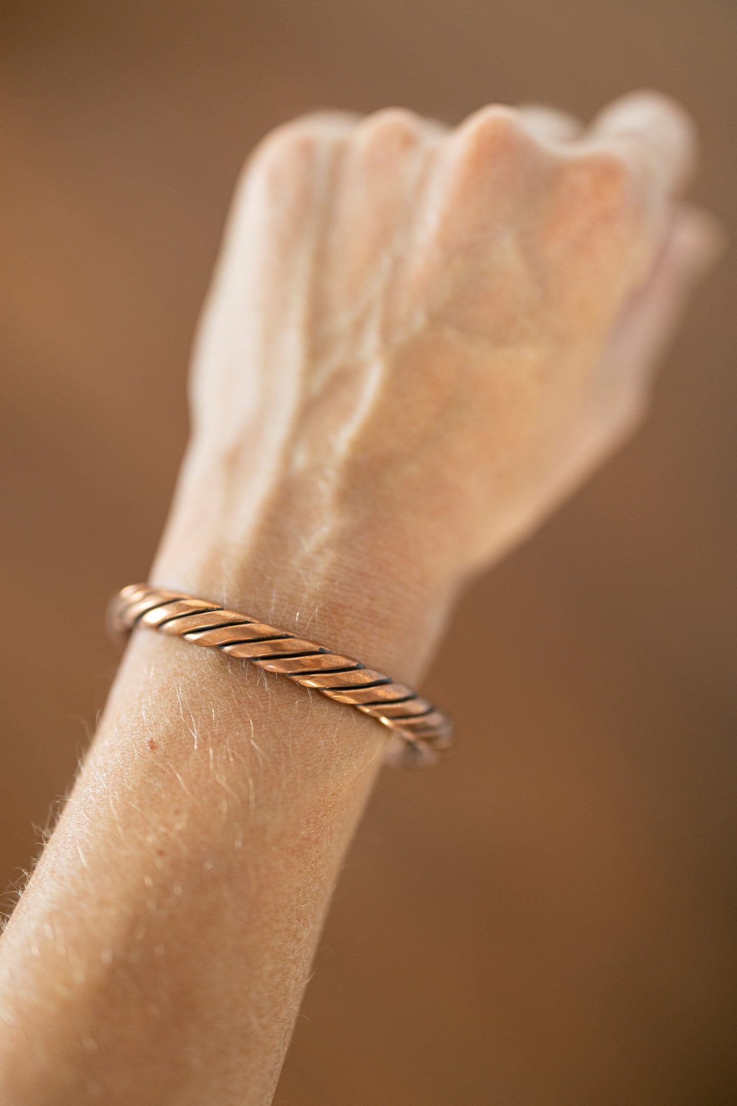 Kopero Premium Pulsera de Cobre Trenzada, 100 % cobre puro, en la muñeca