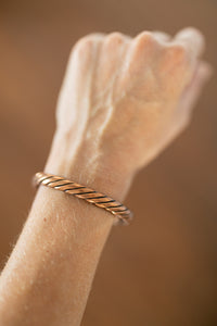 Kopero Premium Pulsera de Cobre Trenzada, 100 % cobre puro, en la muñeca