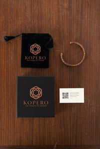 Pulsera de Cobre Kopero Trenzada con bolsa de terciopelo, cajita de regalo y tarjeta de agradecimiento