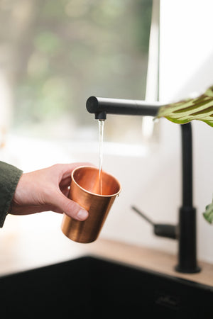 Vaso de cobre Kopero Liso, se llena bajo el grifo