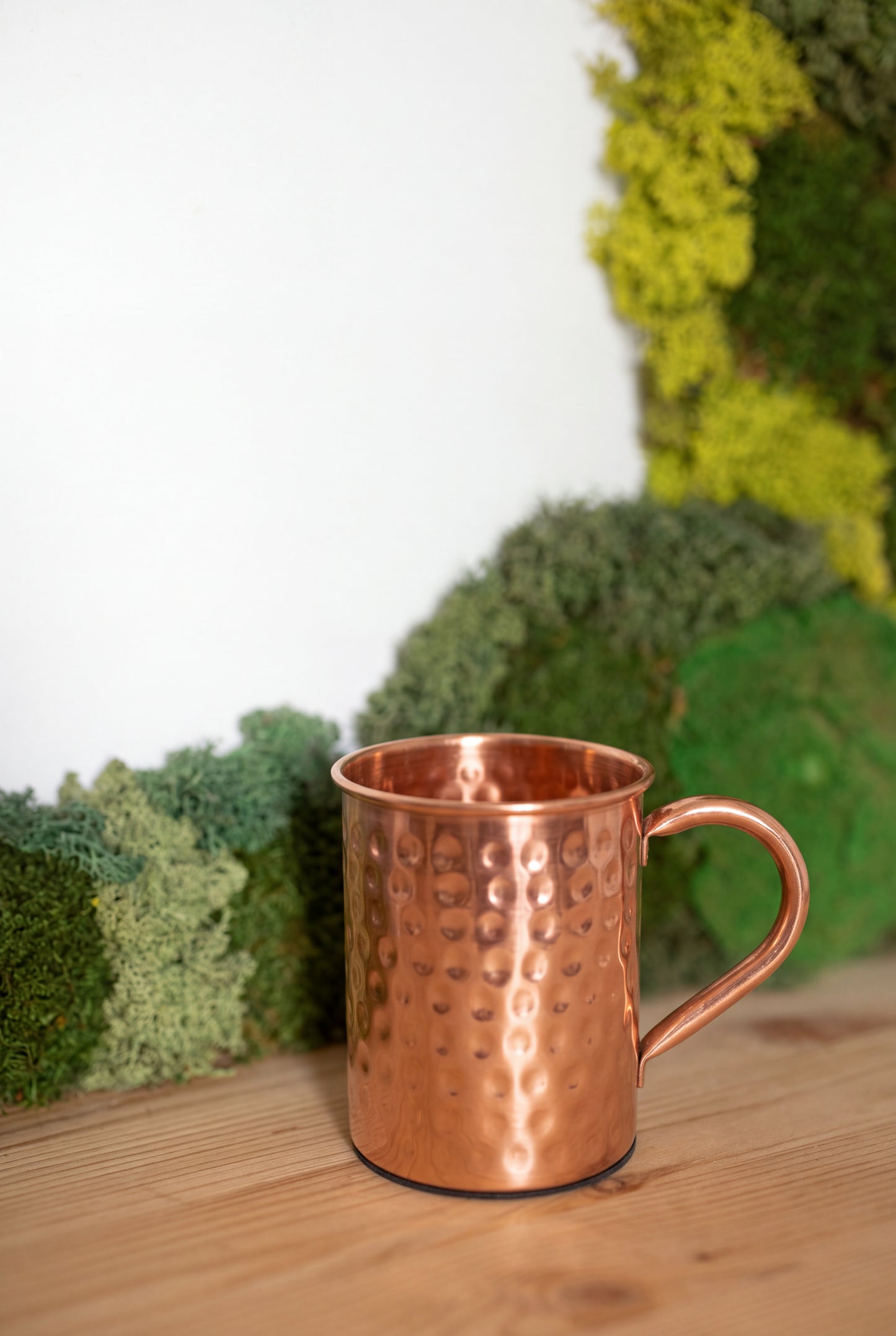 Taza de cobre Kopero Premium Martillada, 400 ml, 100% cobre puro, entre decoración de musgo