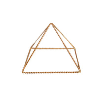 Pirámide Energizante de Cobre Kopero Trenzada Pequeña (14,56 cm) de alambre de cobre trenzado, foto de producto sobre fondo blanco