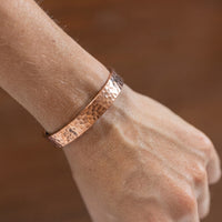 Kopero Premium Pulsera de Cobre Martillada, 100 % cobre puro con acabado martillado